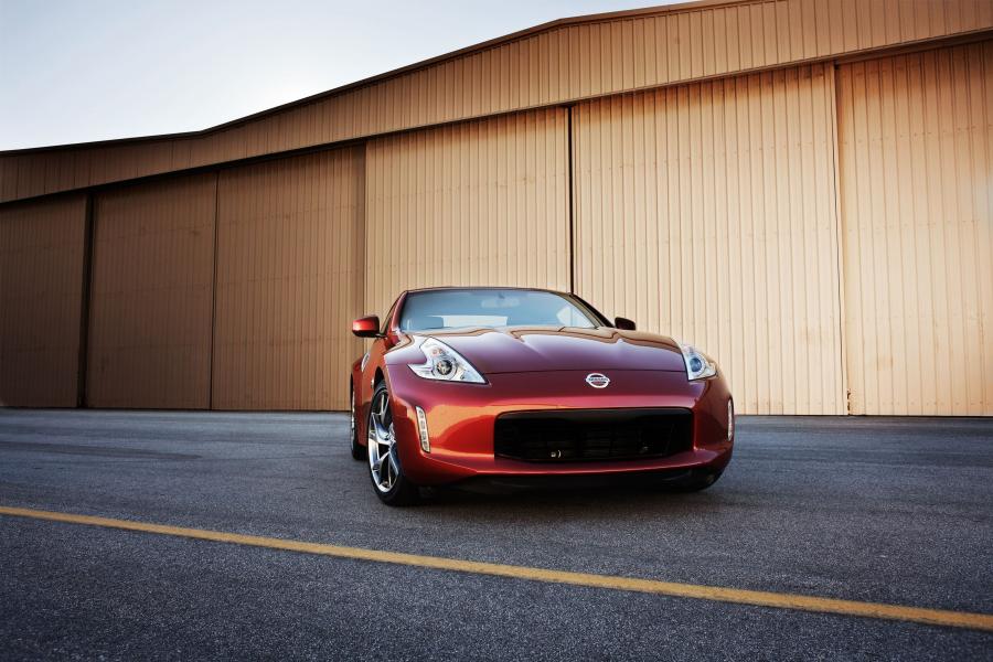  Nissan 370Z 2013 года  (фото 24 из 28)